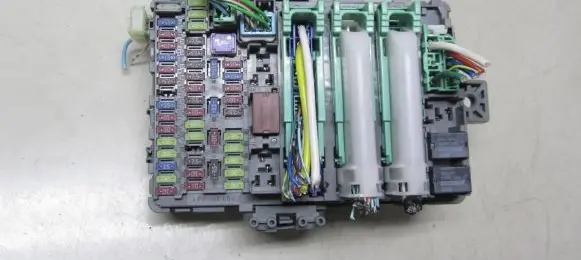 Honda CR-V Fuse box set T1EE320 140519 0S68K