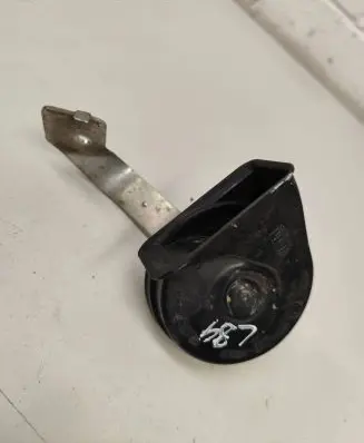 Volkswagen Golf IV Horn signal 0055306