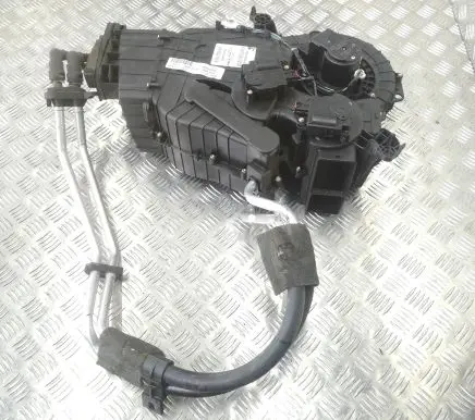 Dodge Grand Caravan Interior heater climate box assembly P68300368AB 68300368AB