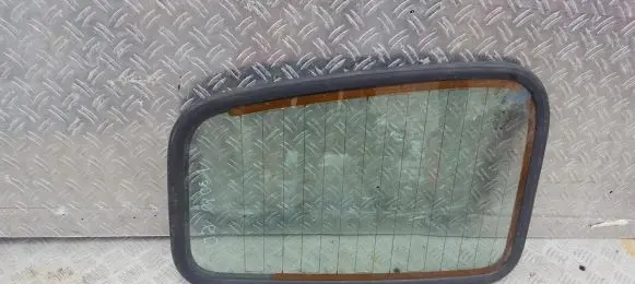 Volkswagen Caddy Rear side window