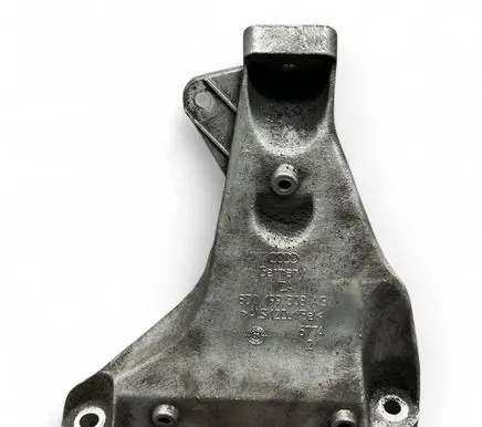 Engine mounting bracket