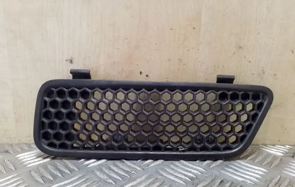 Renault Scenic I Front grill 7700428466B
