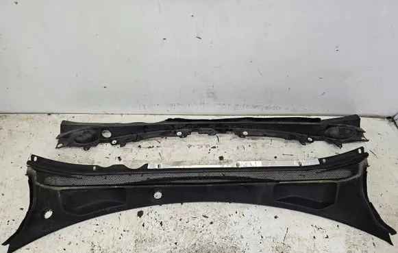 Opel Insignia B Wiper trim