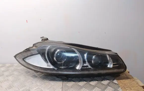 Jaguar XF X250 Headlight/headlamp VGCX2X13W029DG