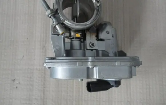 Mitsubishi Canter Throttle body valve 5801763775