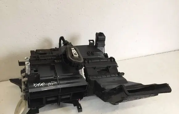 Interior heater climate box assembly