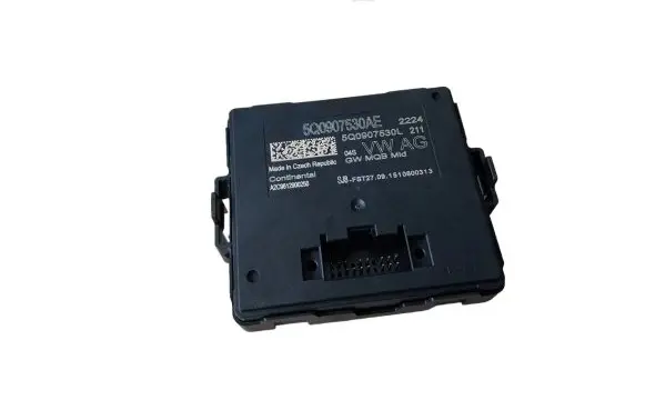 Volkswagen PASSAT B8 Gateway control module 5Q0907530AE