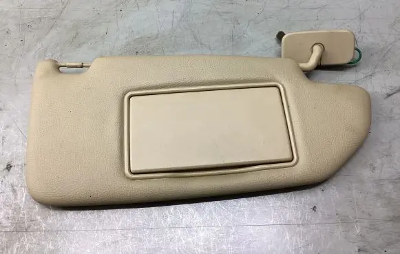Volvo XC90 Sun visor