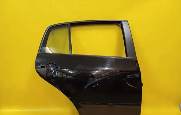 Volkswagen Golf Plus Rear door 5M0833312
