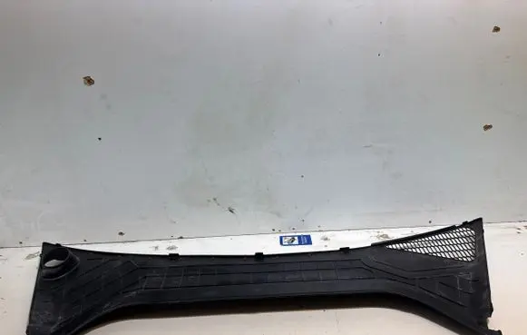 Tesla Model S Wiper trim 100632900C