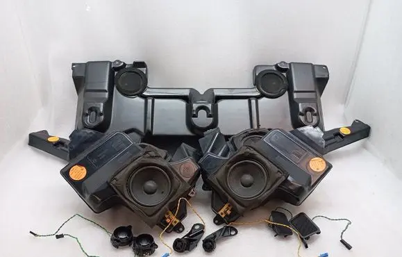 BMW 5 E39 Subwoofer speaker 65136908549 8369066