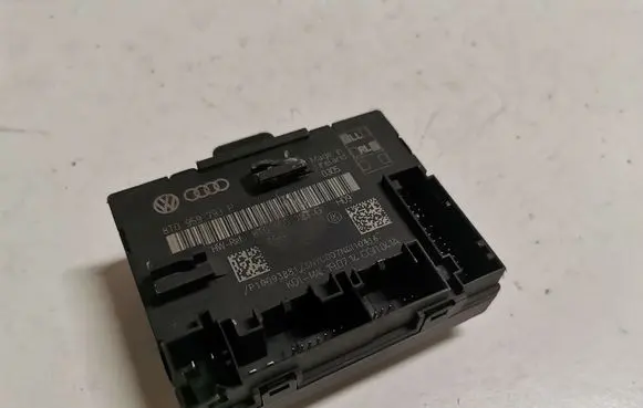 Audi A5 8T 8F Door control unit/module 8T0959793P