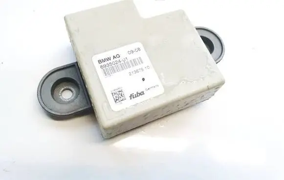 BMW 3 E90 E91 Antenna control unit 693502401 6935024-01