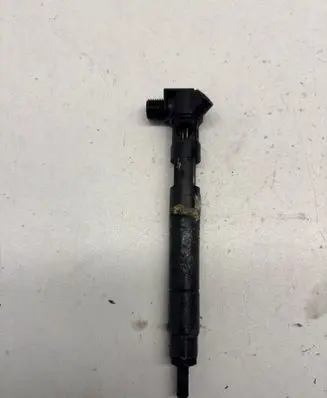 Mercedes-Benz E W212 Fuel injector A6510702887 28348370