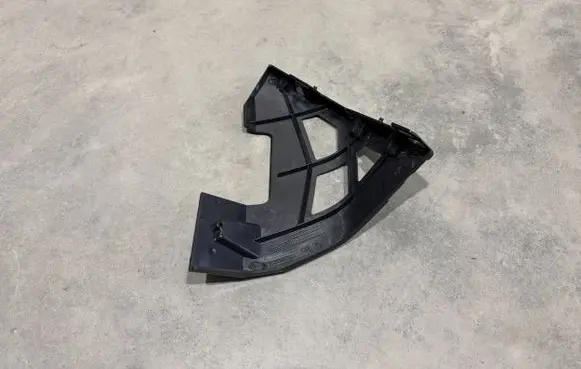 BMW iX Front bumper mounting bracket 51117933611 7933611