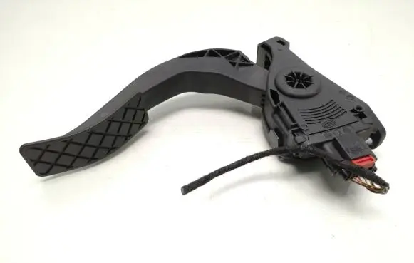 Audi A6 S6 C6 4F Accelerator throttle pedal 8K1723523