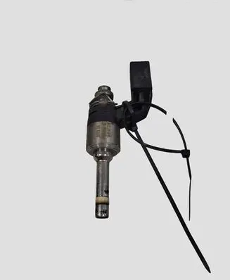 Volkswagen Golf VI Fuel injector 03C906036M