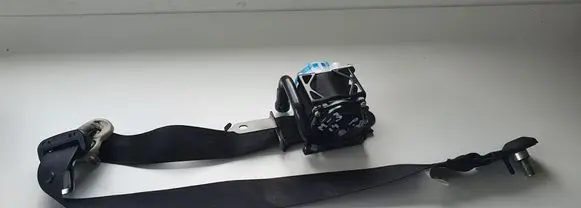 Mazda 3 II Front seatbelt