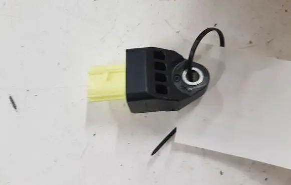 Toyota Avensis T270 Airbag deployment crash/impact sensor 8983128020 727E5RJNZ