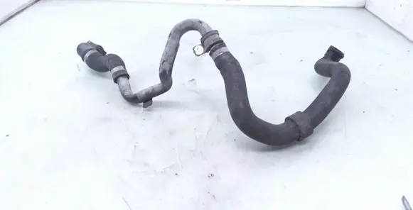 Mercedes-Benz CLS C218 X218 Engine coolant pipe/hose