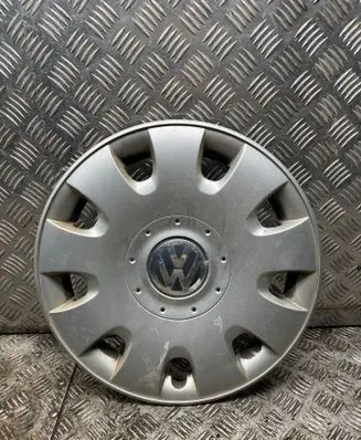 Volkswagen Golf V R15 wheel hub/cap/trim 1T0601147A