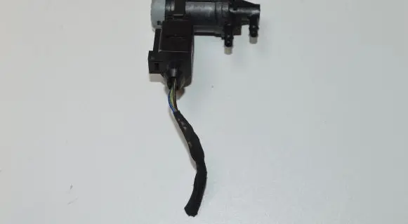 Volkswagen Crafter Turbo solenoid valve 1K0906283A