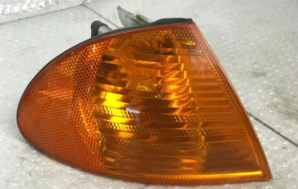 BMW 3 E46 Front indicator light 6902766