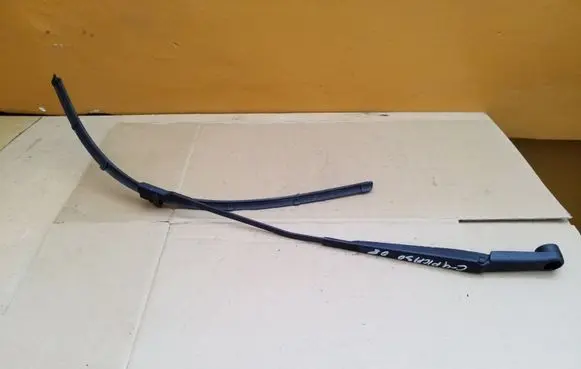 Citroen C4 I Picasso Windshield/front glass wiper blade 9654063980