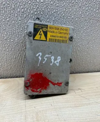 Mercedes-Benz E W211 Headlight ballast module Xenon 5DV00829000