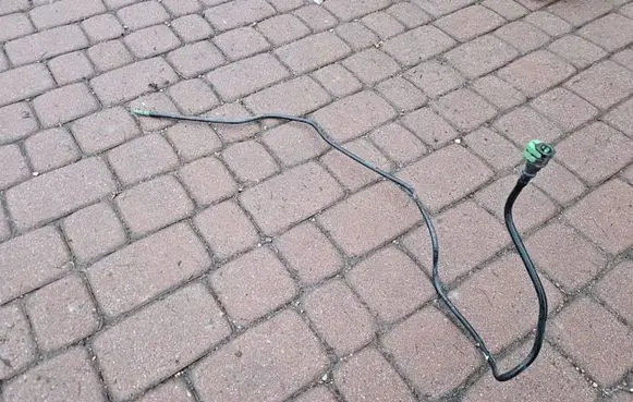 Opel Adam Fuel line/pipe/hose 39011306