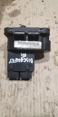 Land Rover Discovery 3 - LR3 Light switch YUD501480