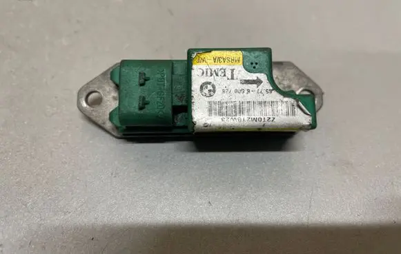 BMW 5 E39 Airbag deployment crash/impact sensor 6900728