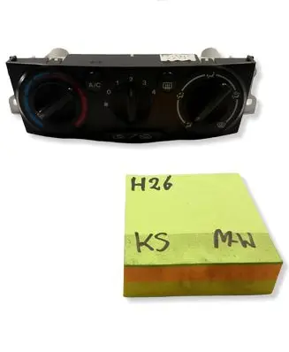 Mazda MPV II LW Climate control unit LC94B