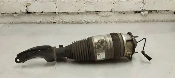 Porsche Cayenne (92A) Air suspension front shock absorber 7p5616040l