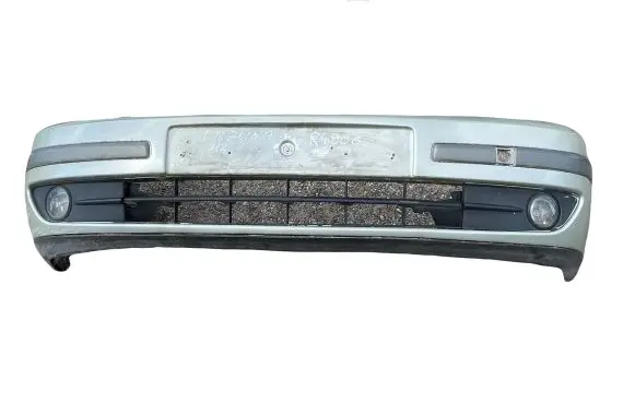 Renault Laguna II Front bumper 8200008270