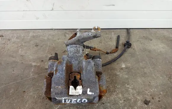 Rear brake caliper