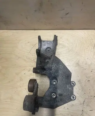 Generator/alternator bracket