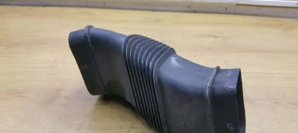 Volvo S60 Air intake hose/pipe 70368440 30671772