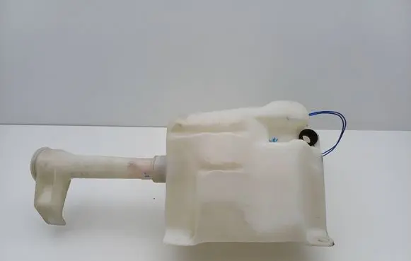 Mazda 626 Windshield washer fluid reservoir/tank 860141214