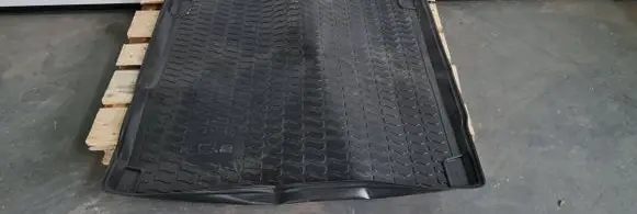 Audi RS Q8 Rubber trunk/boot mat liner 4M8061180