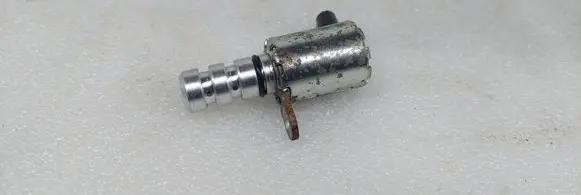 Audi Q5 SQ5 FY Oil pressure sensor 06K115243L