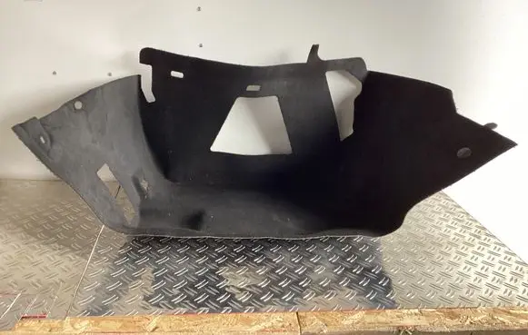 Trunk/boot floor carpet liner