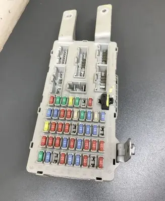 Hyundai Santa Fe Fuse module
