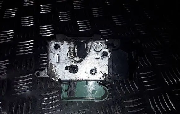 Fiat Linea Front door lock