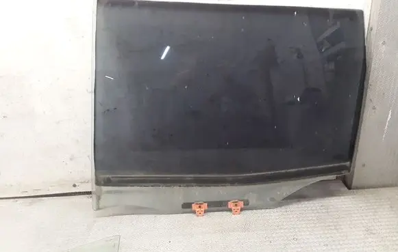 Nissan Terrano Rear door window glass