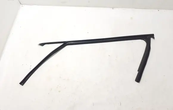 Audi e-tron Front door rubber seal 4KE837431B