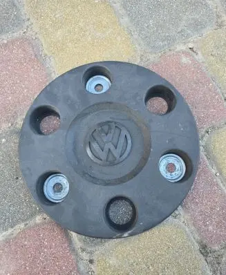 Volkswagen Crafter R16 wheel hub/cap/trim 9064000225 ZGS004Q002