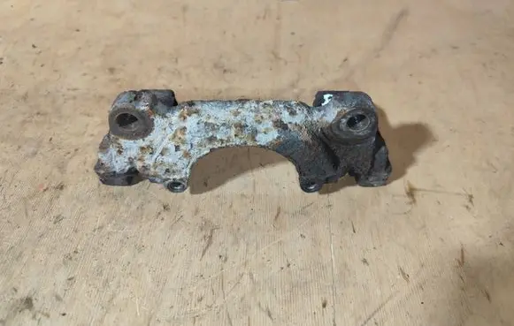 Volkswagen Touran I Front wishbone bush