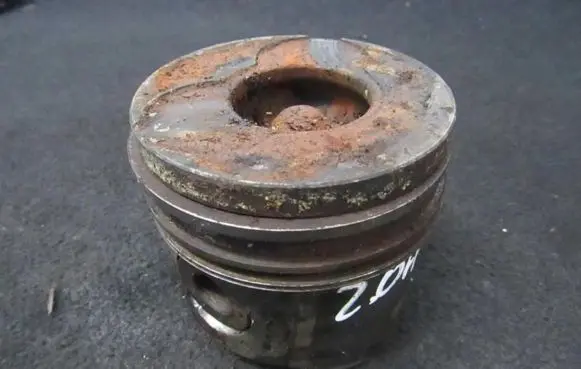 Piston
