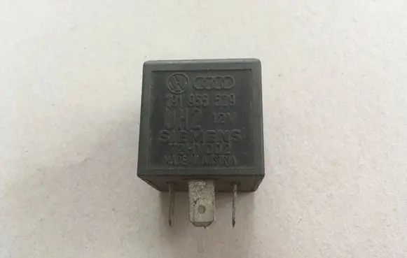 Volkswagen Golf IV Other relay 191955529